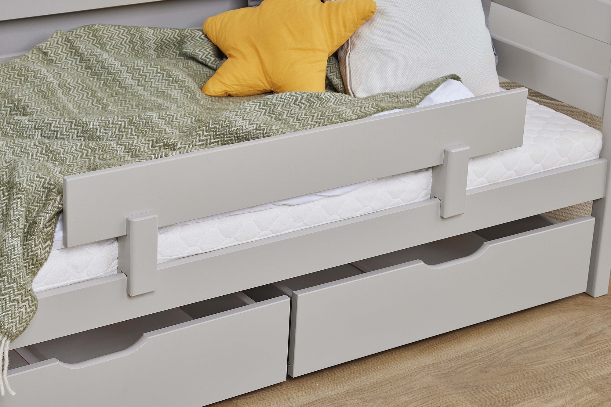 Hoppekids ECO Comfort Juniorseng 70x160 inkl. Skuffer og Sengehest