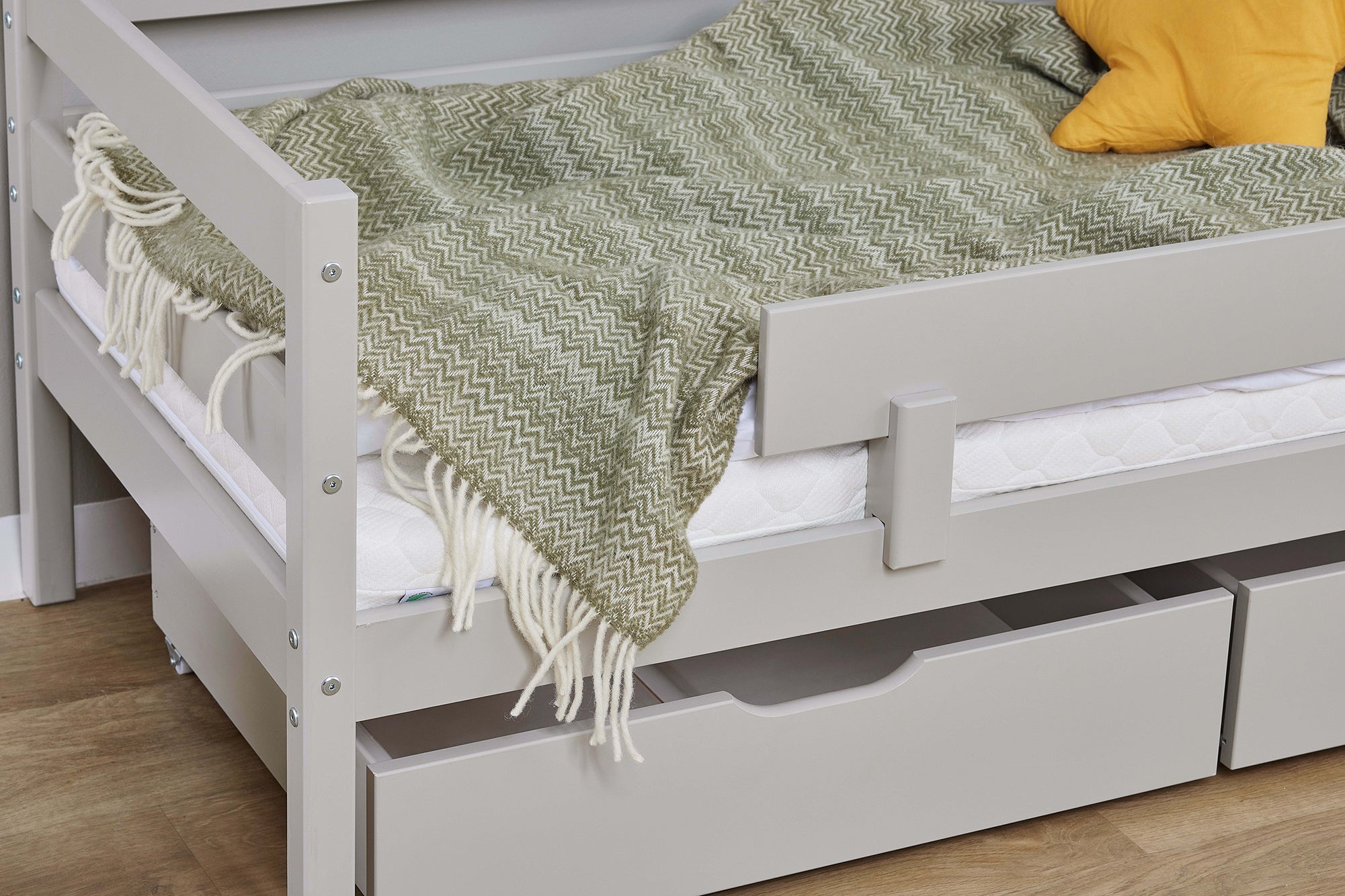 Hoppekids ECO Comfort Juniorseng 70x160 inkl. Skuffer og Sengehest