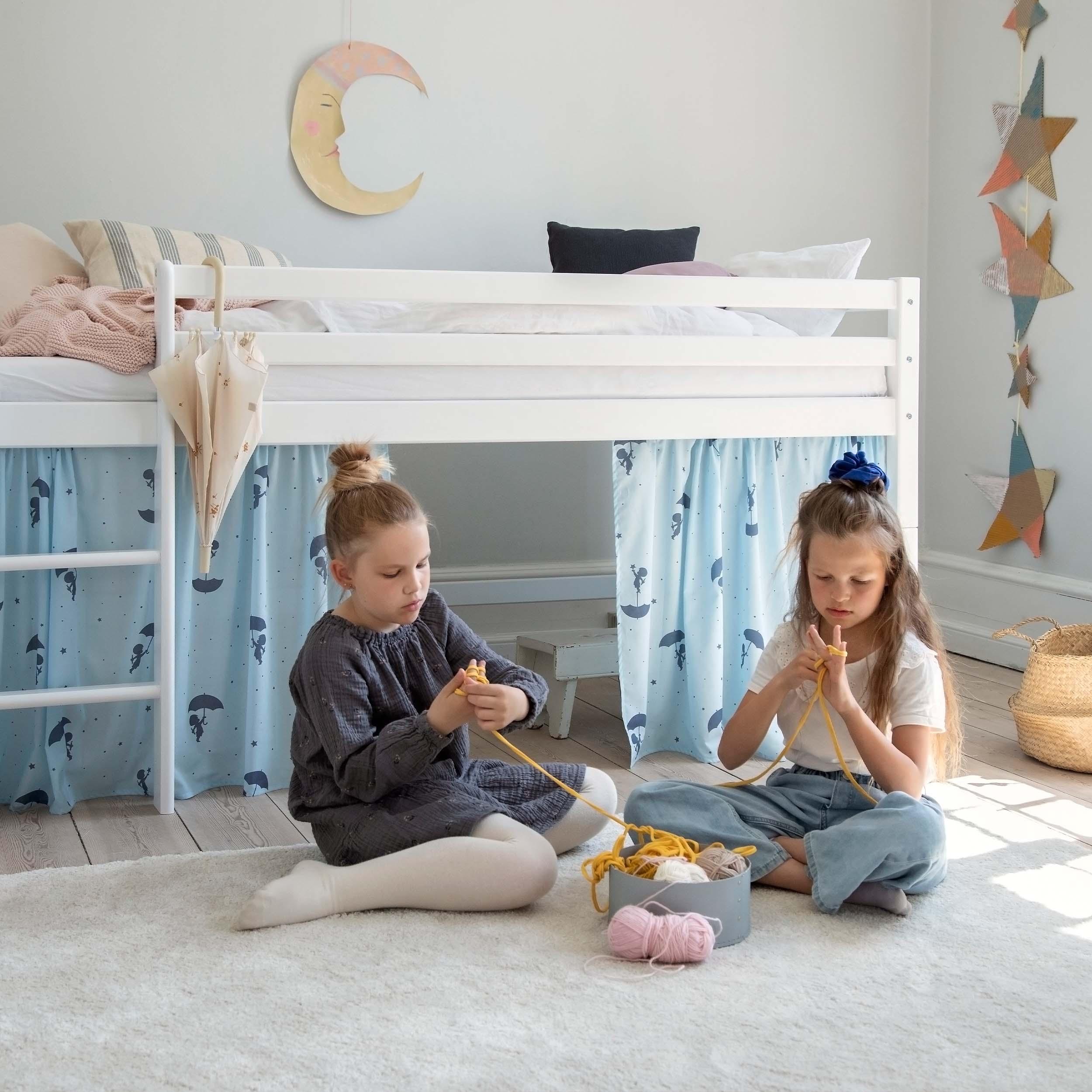 ECO Dream Halfhoogslaper met Blauwe Ole Lukoie Bedgordijnen