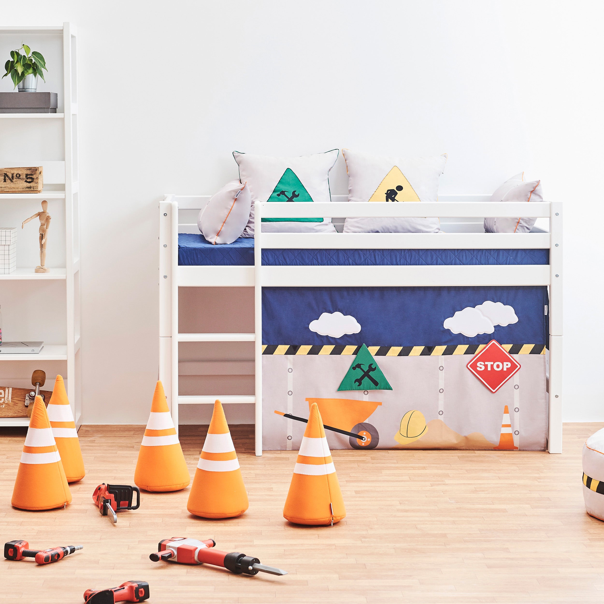 ECO Dream Halbhochbett mit Construction Bettvorhang