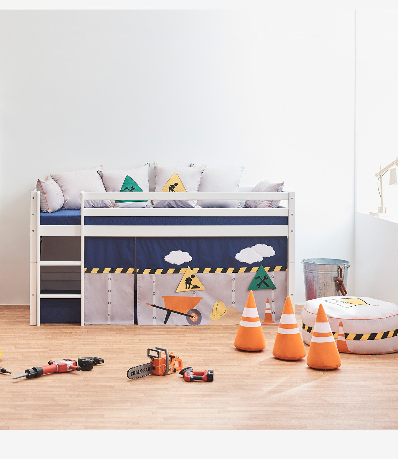 ECO Dream Halbhochbett mit Construction Bettvorhang