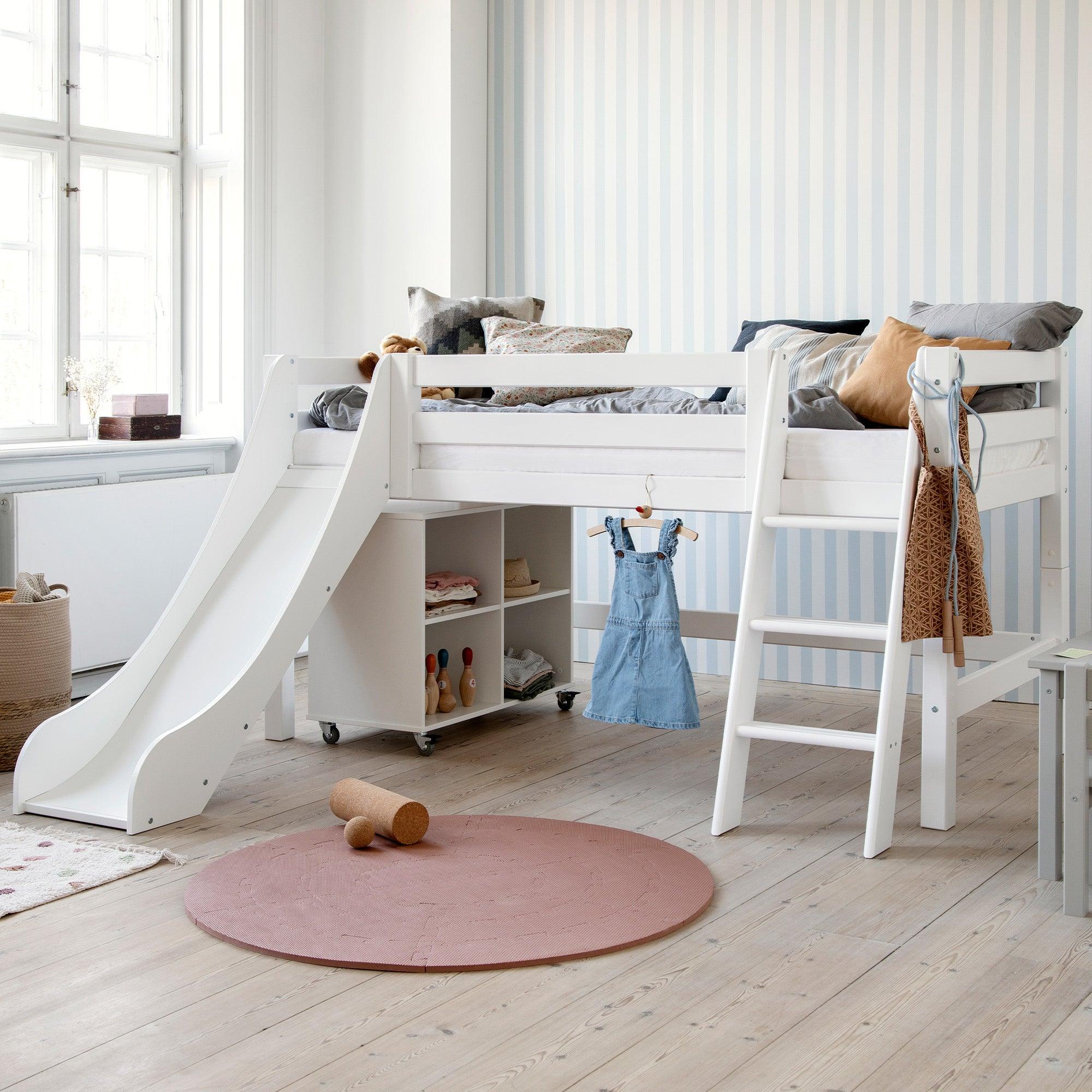 Hoppekids ECO Luxury Loftsäng med Rutschkana