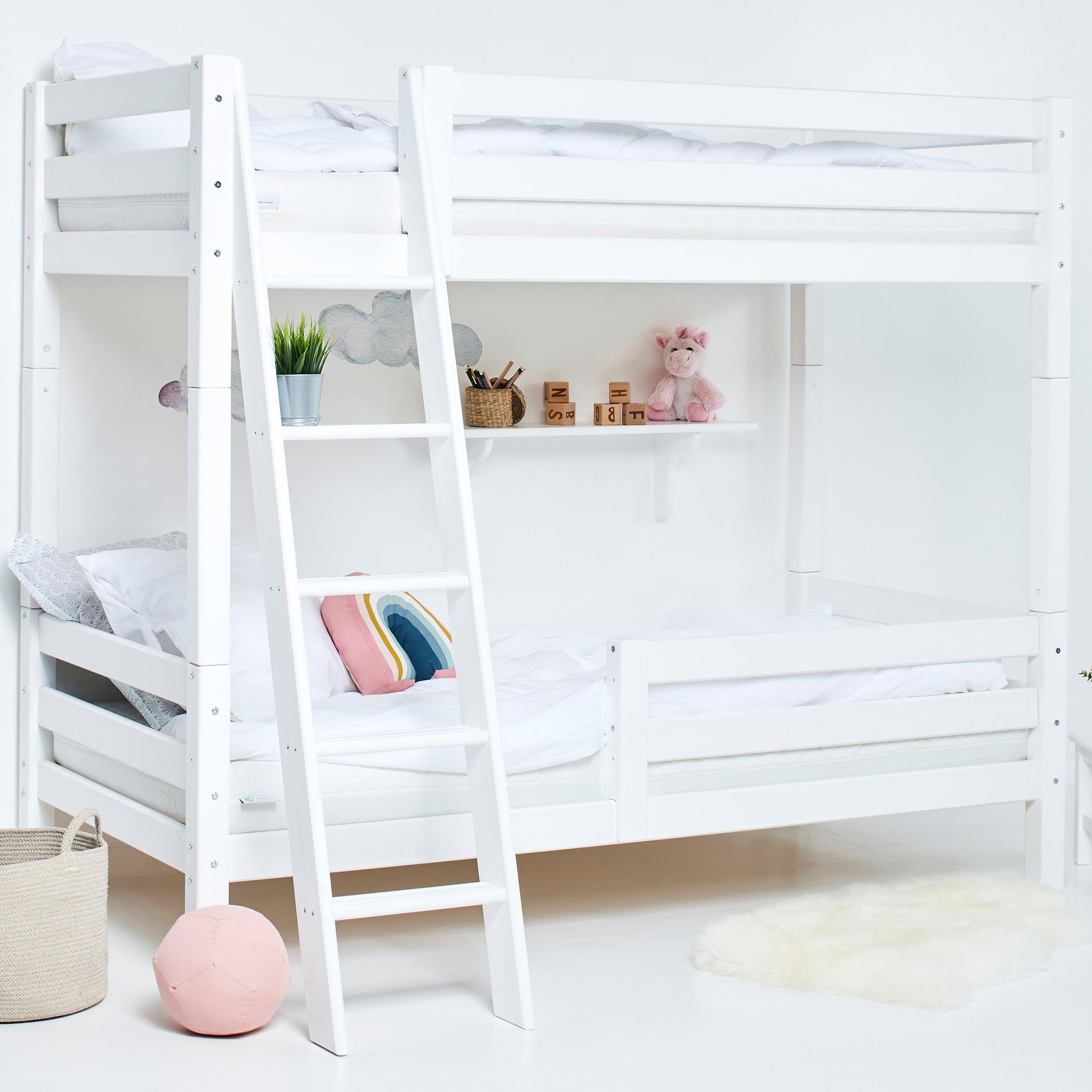 Hoppekids ECO Luxury Vysoká Patrová postel s dvěma postranicemi