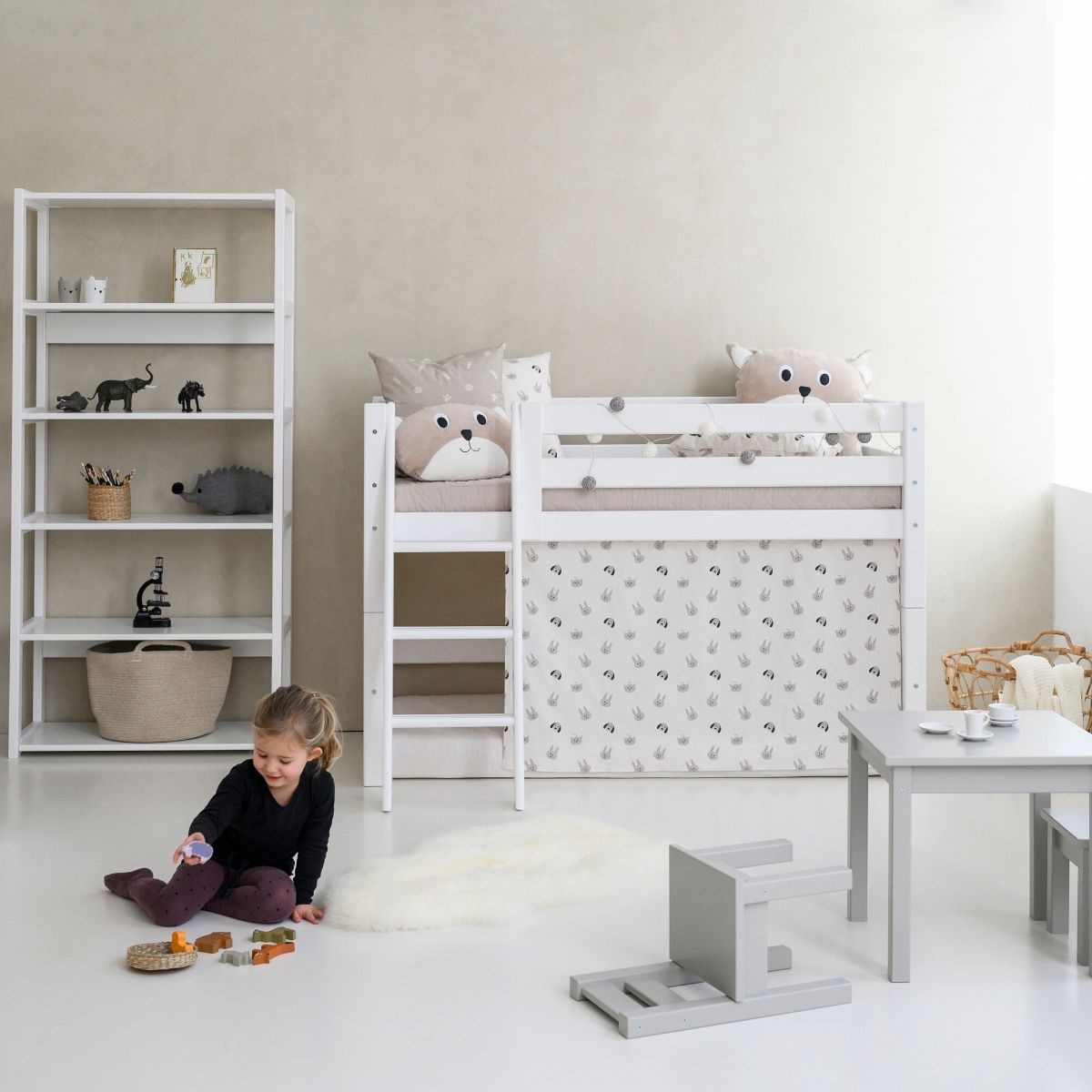ECO Dream Halbhochbett mit Pets Pristine Bettvorhang