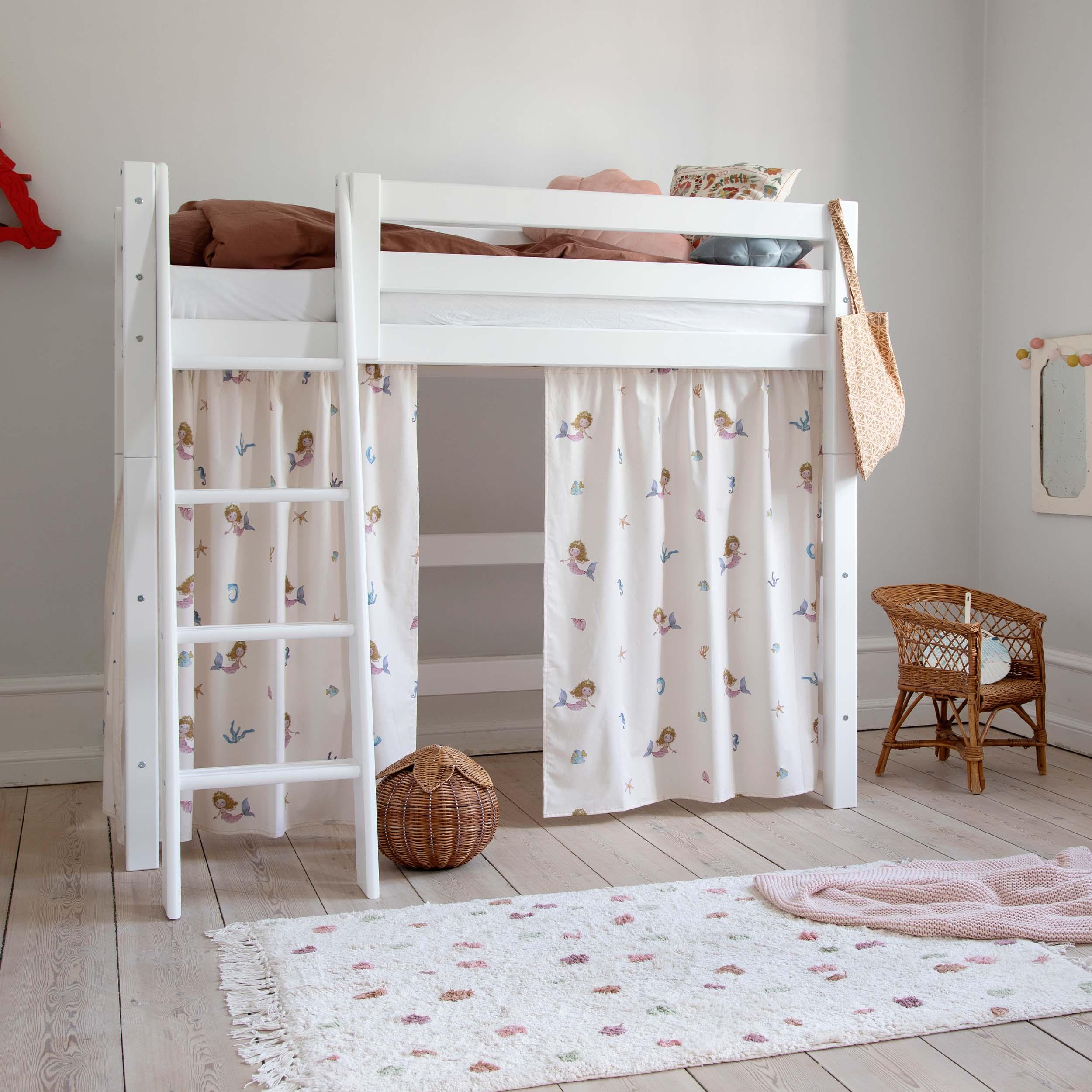 Hoppekids ECO Luxury Közepes magasságú ágy