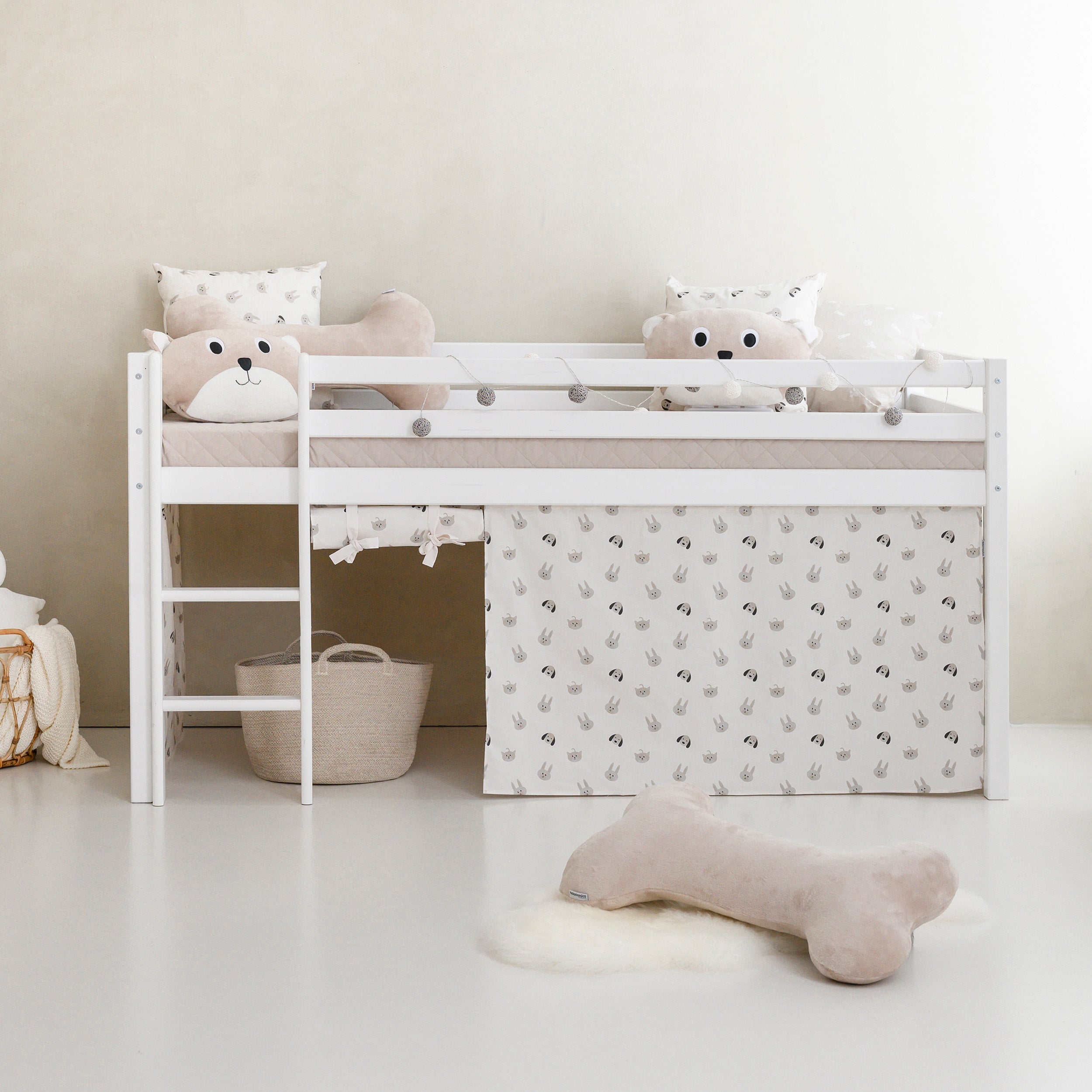 ECO Dream Halbhochbett mit Pets Pristine Bettvorhang