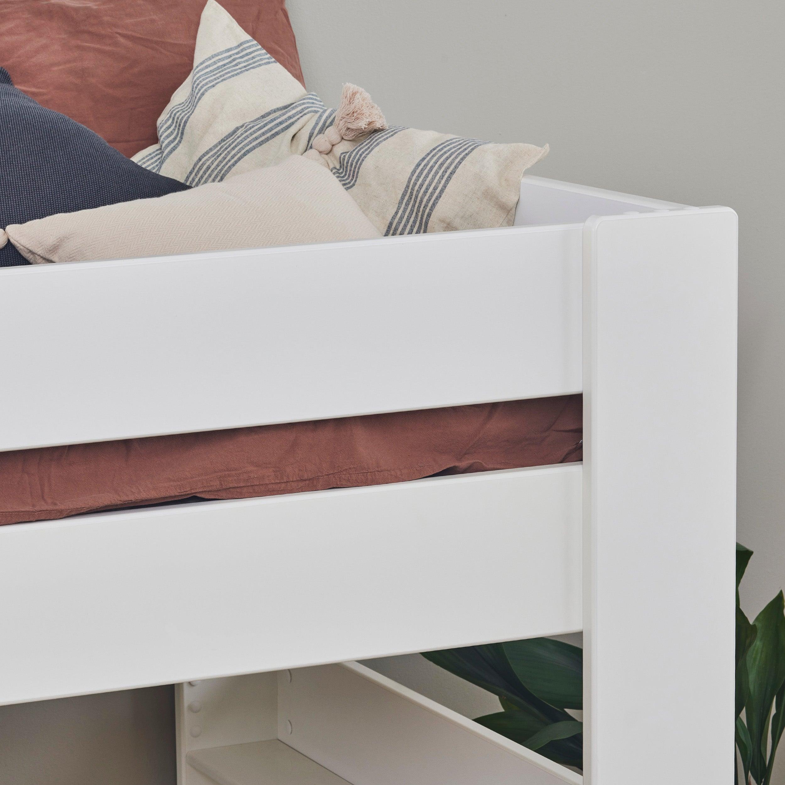 Hoppekids SFK Mid-High Bed 90x200 cm, White