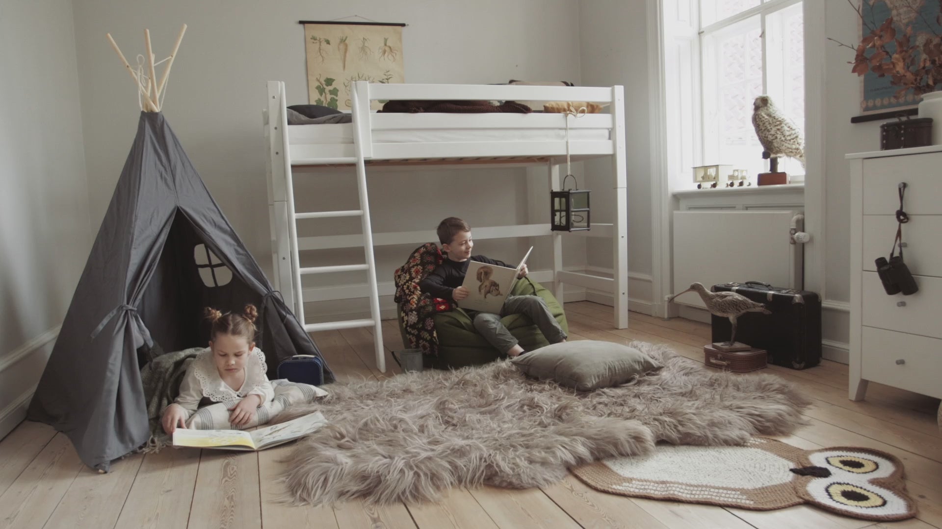 Hoppekids ECO Luxury Közepes magasságú ágy - video