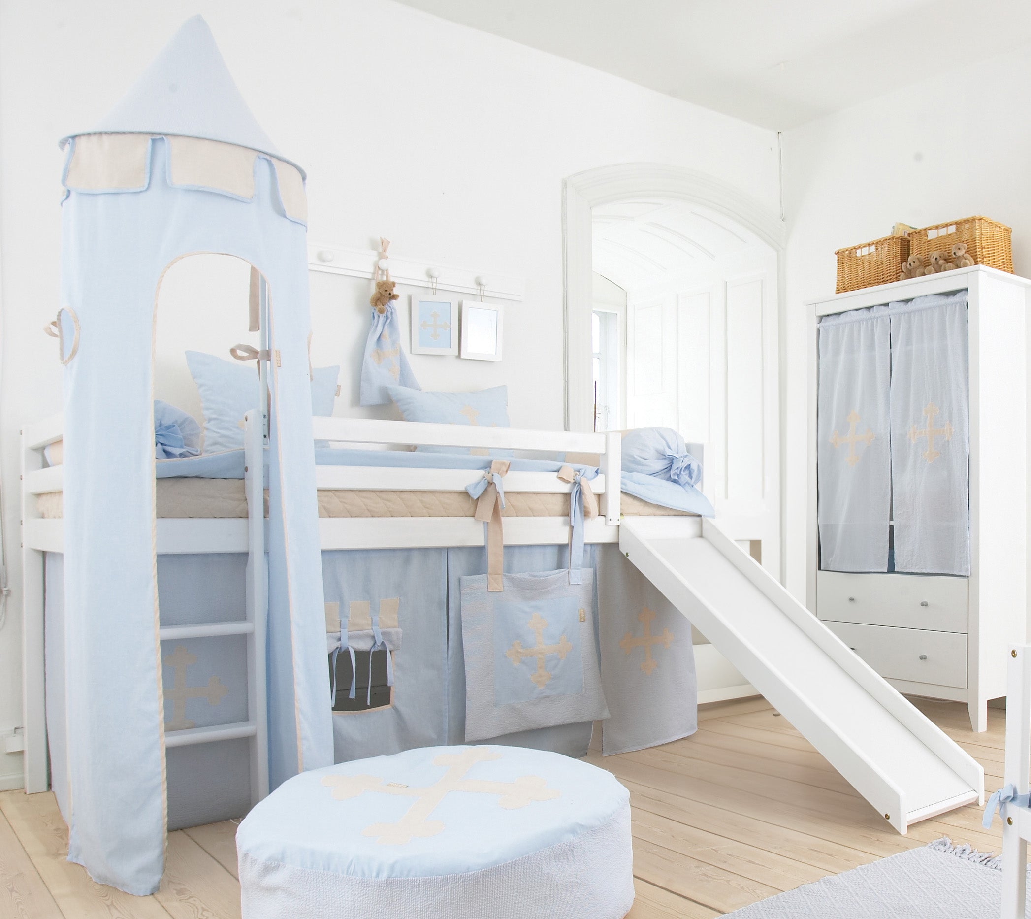 Hoppekids Fairytale Knight sengetaske med bånd til å knyte
