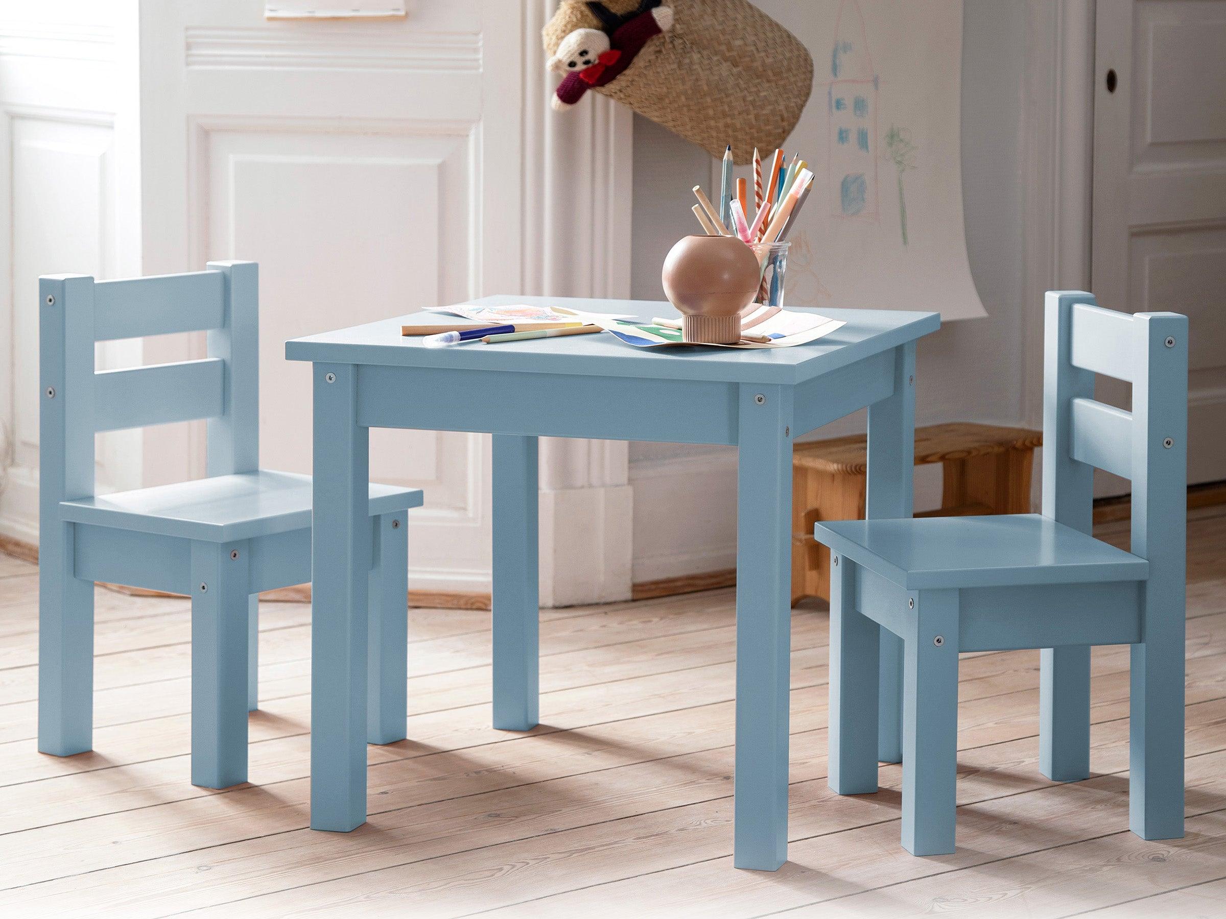 BUNDEL MADS Tafel en twee stoelen