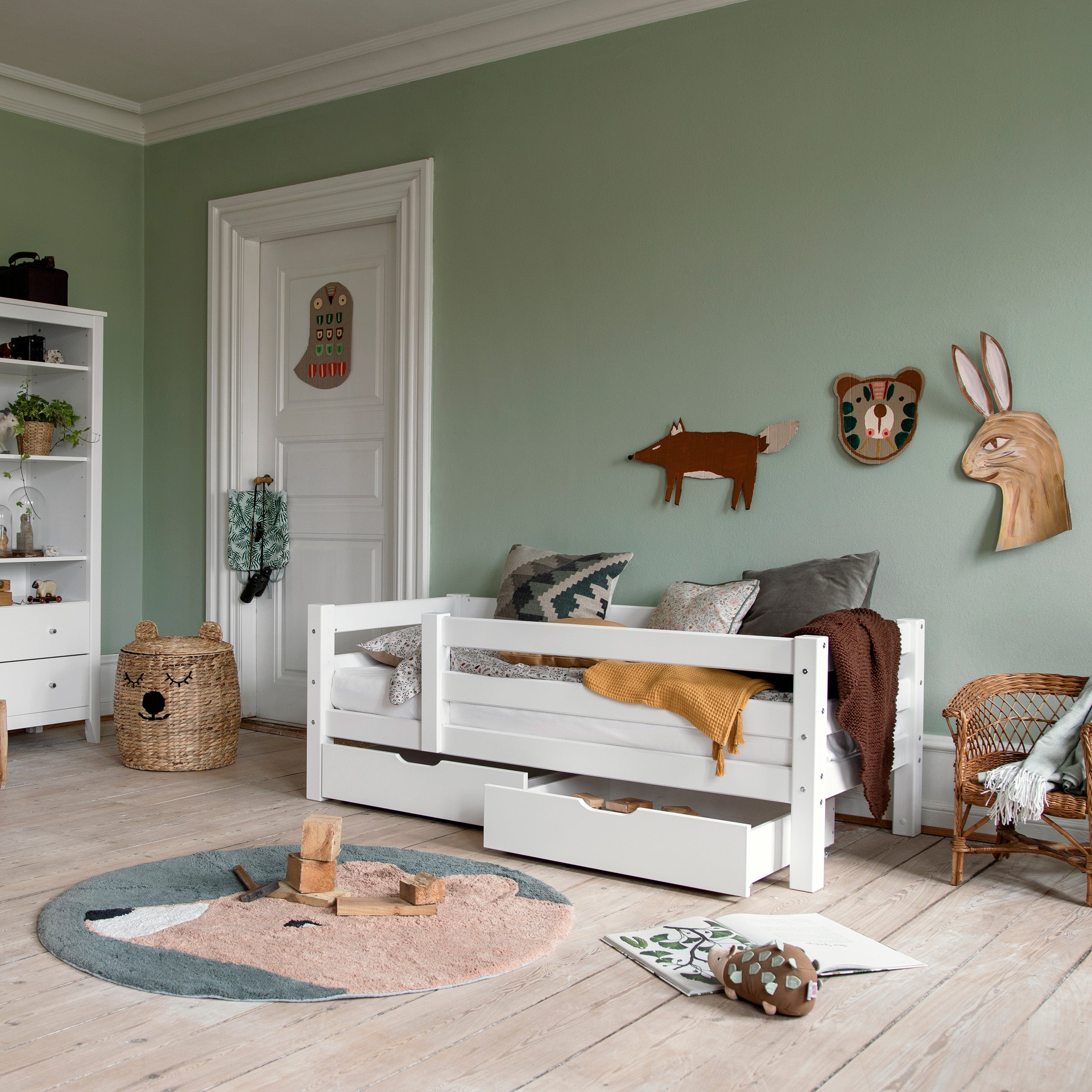 Scandi outlet kids bed