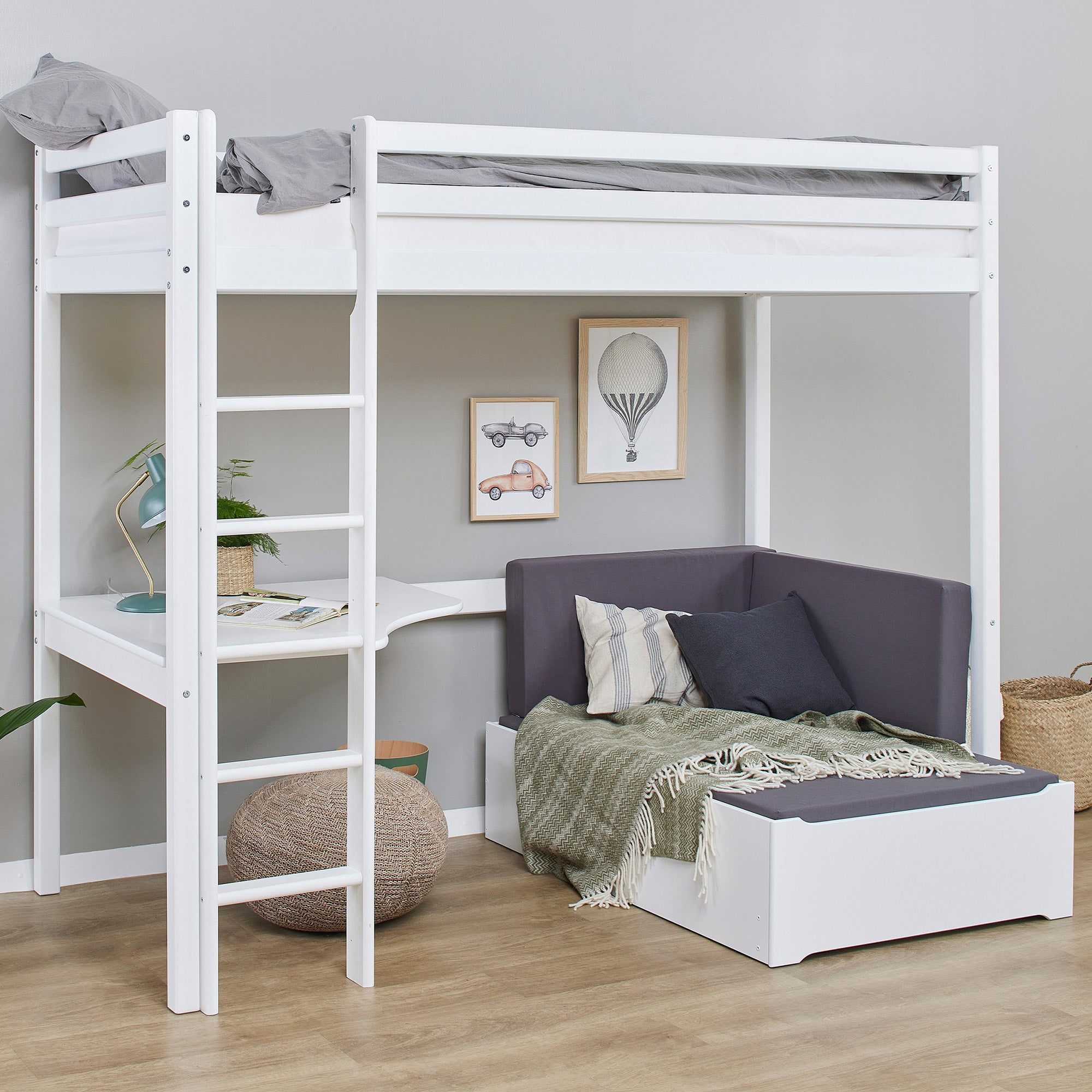 Hoppekids ECO Dream MEGA-seng med lounge-modul og bordplate