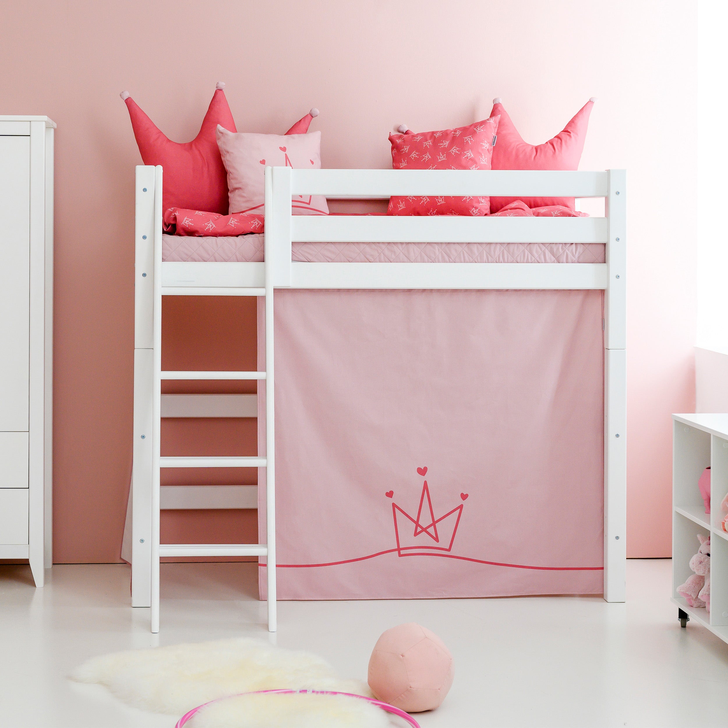 Hoppekids ECO Luxury Łóżko średniowysokie z zasłonami do łóżka Princess 