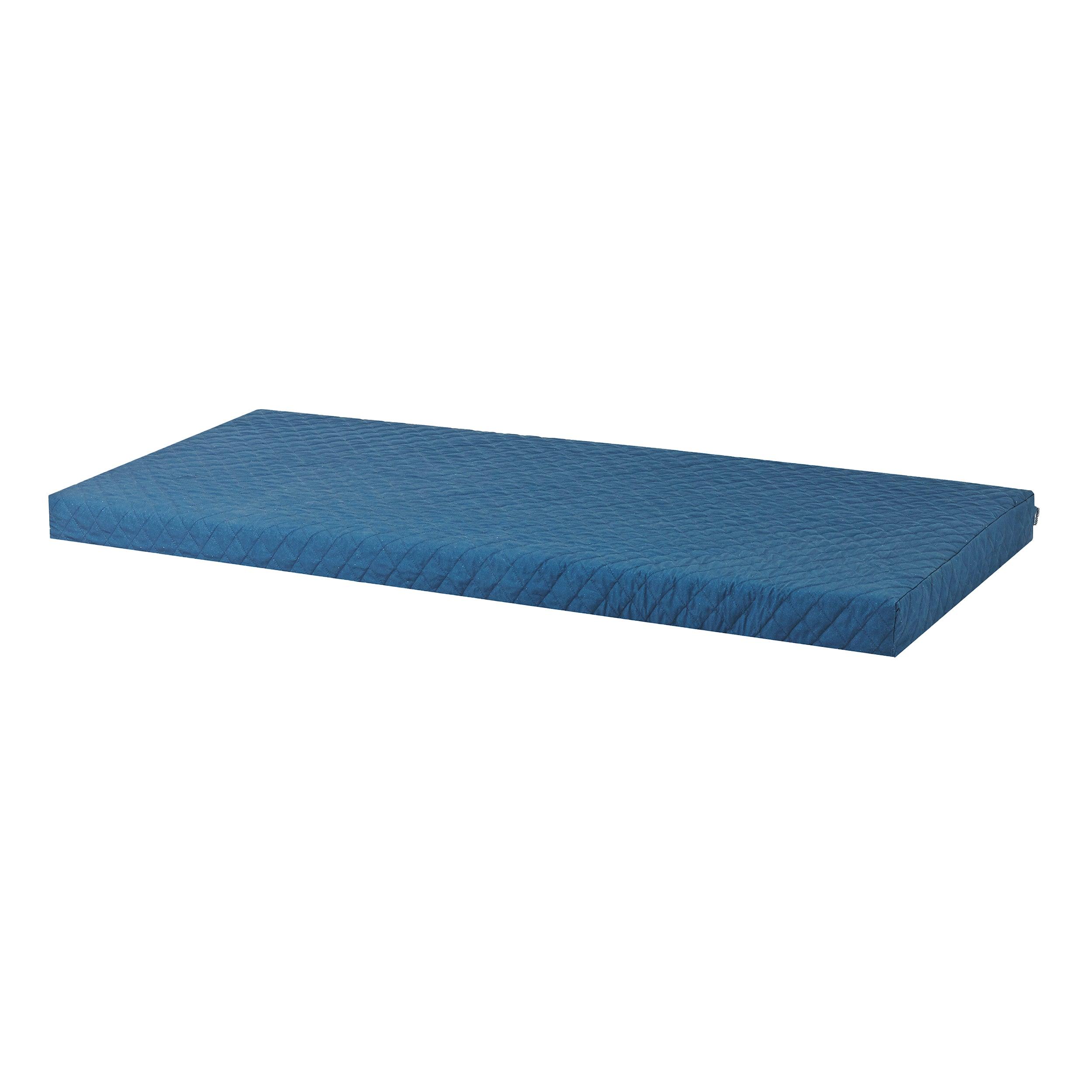 Hoppekids cold foam mattress including quilted cover